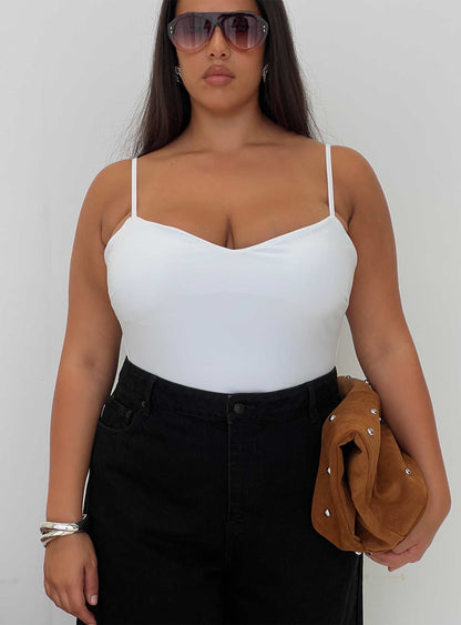 Evanda Top White Curve