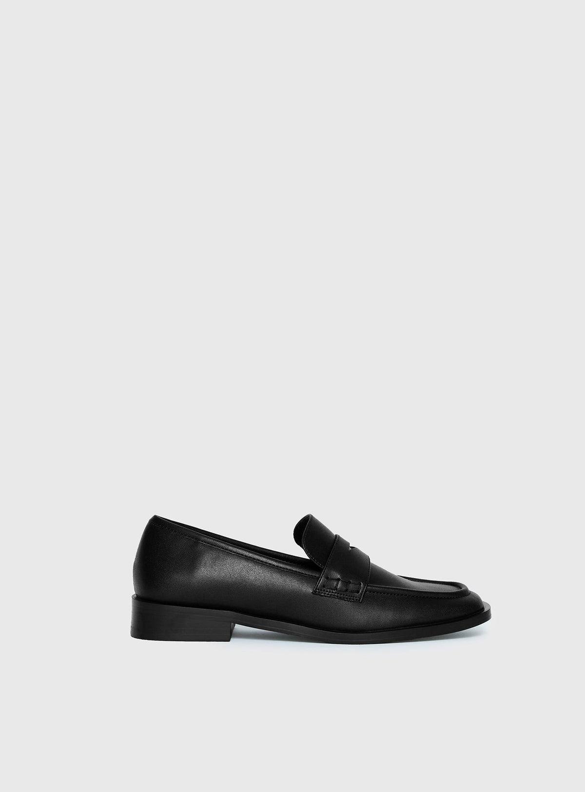 Ratana Flat Loafers Black