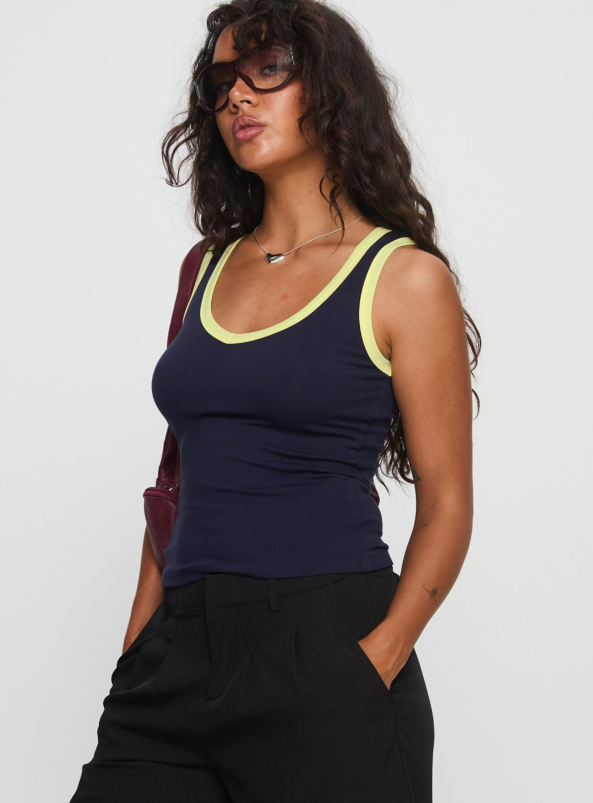 Elionne V Neck Contrast Top Navy / Yellow