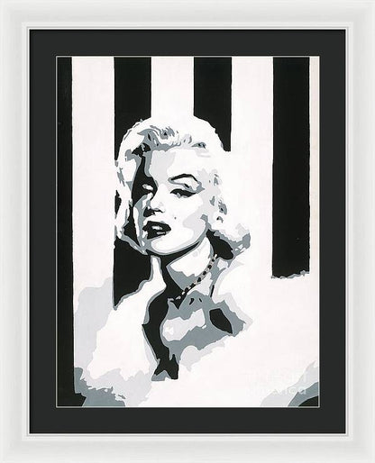 18" x 24" / White / Black