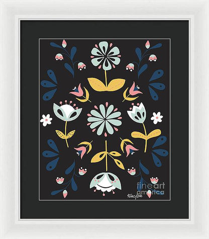 13" x 16" / White / Black