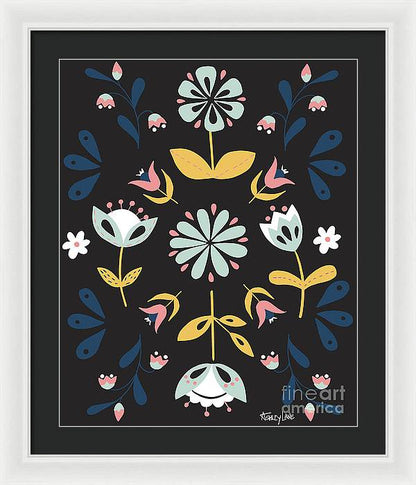 19.5" x 24" / White / Black