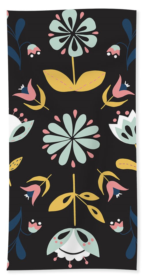 Folk Flower Pattern in Black and White - Bath Towel
