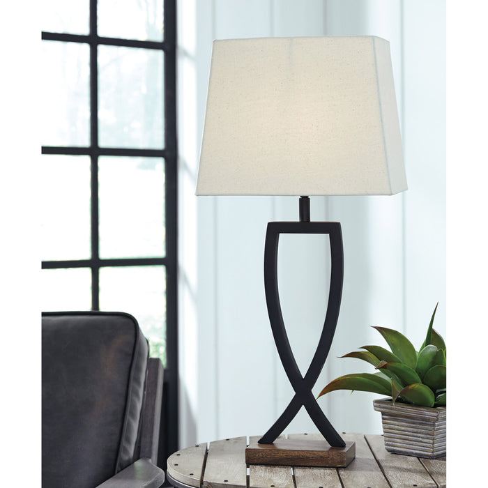 Makara Set of 2 Table Lamps - QK1030127_ASHL_LF1_RM