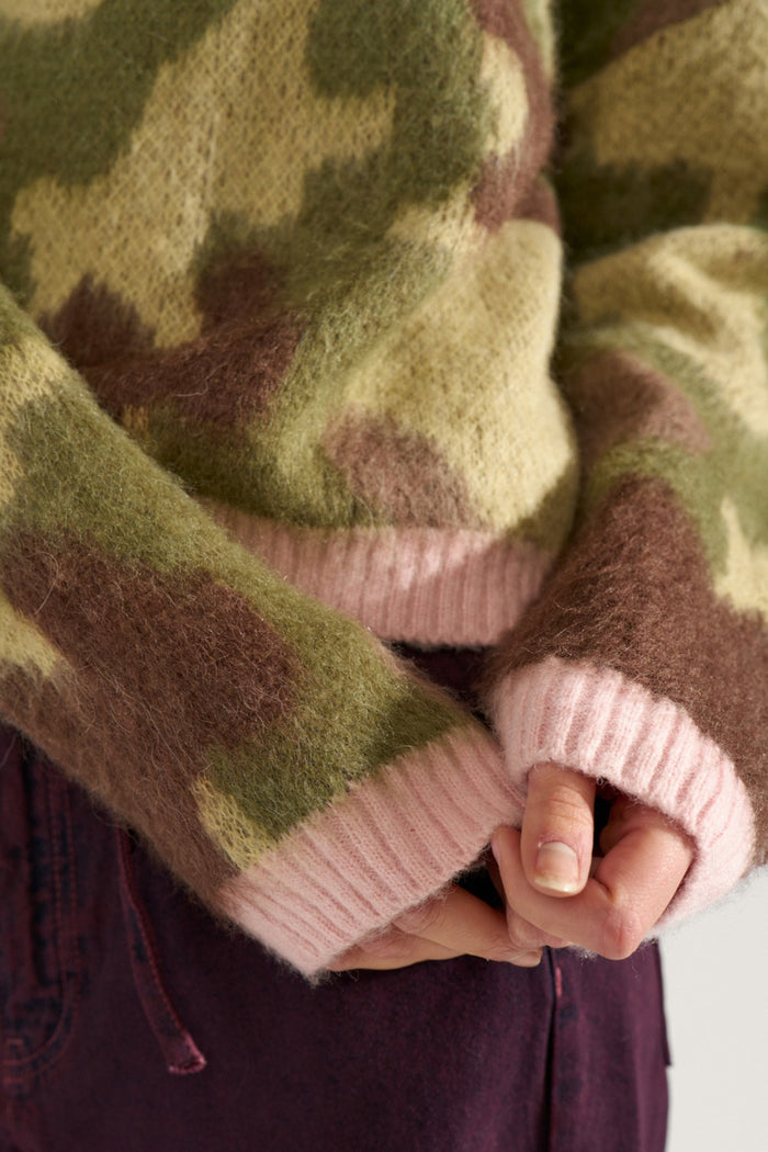 Close-up of soft knit details on Numph 707195 Nucamu Jumper Calla Green by Numph, shop Numph at Dotique