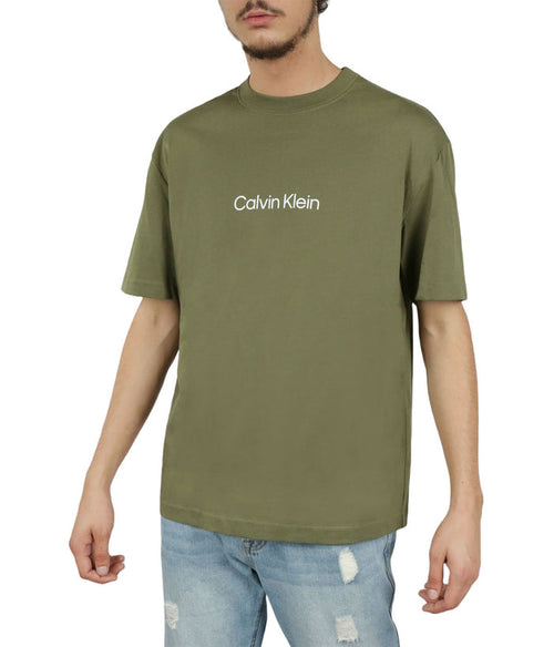 Short Sleeves Relaxed Standard Logo Tee